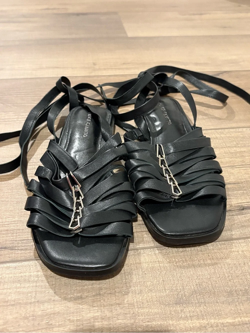 Vince Camuto Leather Sandals‎ Square Toe Lavelinn Wrap Around Flats black size 7